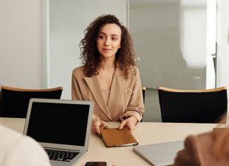 5 Pro Tips for HR Recruiters to Maximize Talent Acquisition HR recruiters